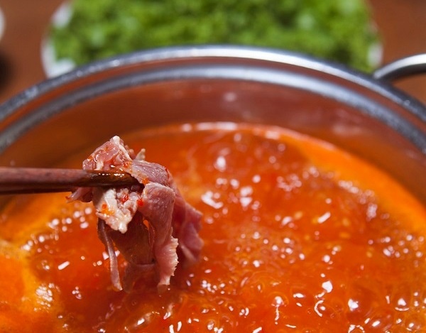 Thuong thuc lau sieu cay Hong Kong nhu trong phim TVB hinh anh