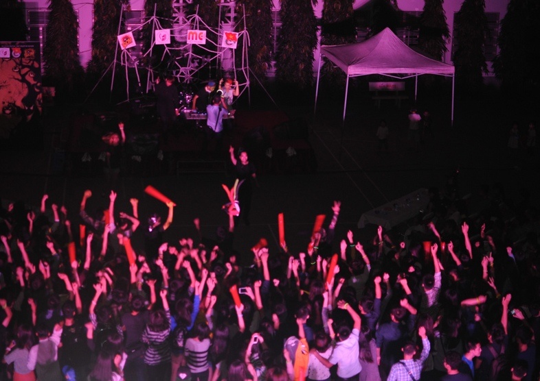 Gioi tre HN chay het minh voi Halloween Festival cua MCCorp hinh anh