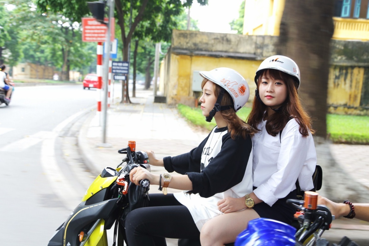 Xe di chuyển êm ái và dễ dàng trong thành phố với vận tốc có thể lên tới 65 km/h.