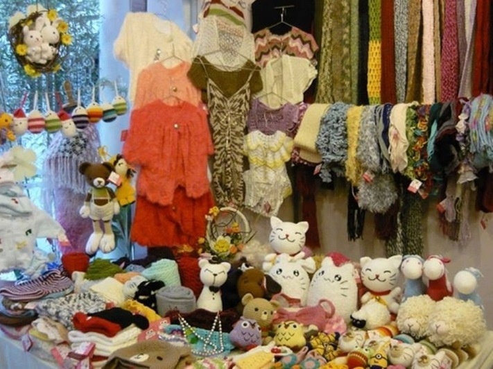 Tung bung chao thang 11 cung VietS Corner Flea Market hinh anh