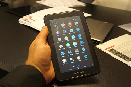 Nhung may tinh bang 7 inch 3G gia duoi 4 trieu dong hinh anh