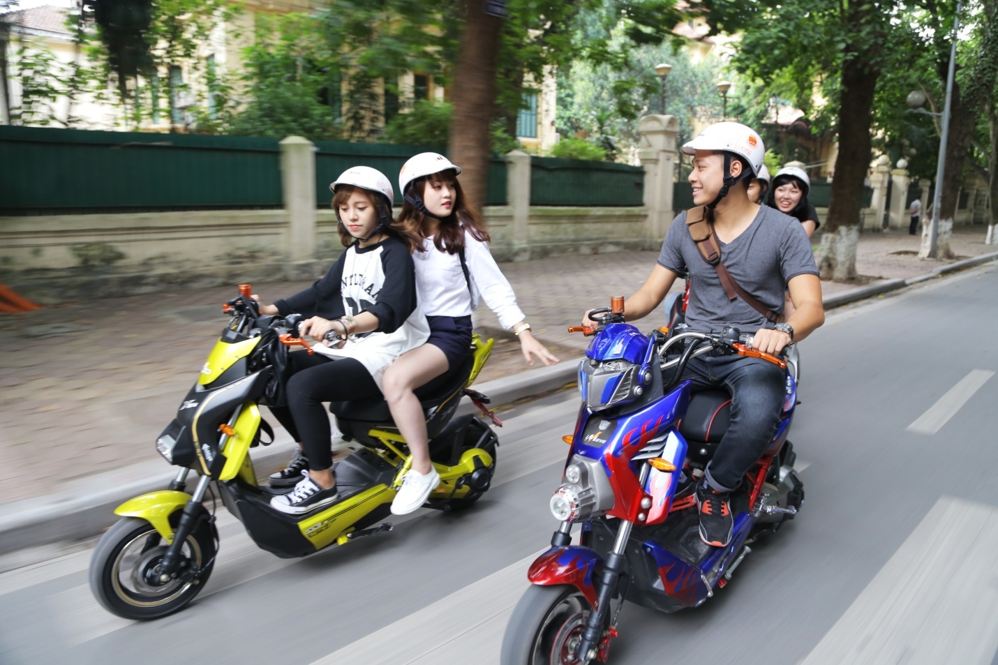 Nhung uu diem chi co o xe dien iMove hinh anh