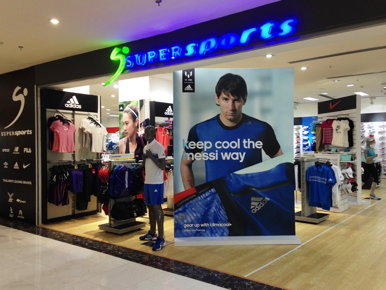 Cửa hàng Supersports tại Vincom B, TP.HCM.