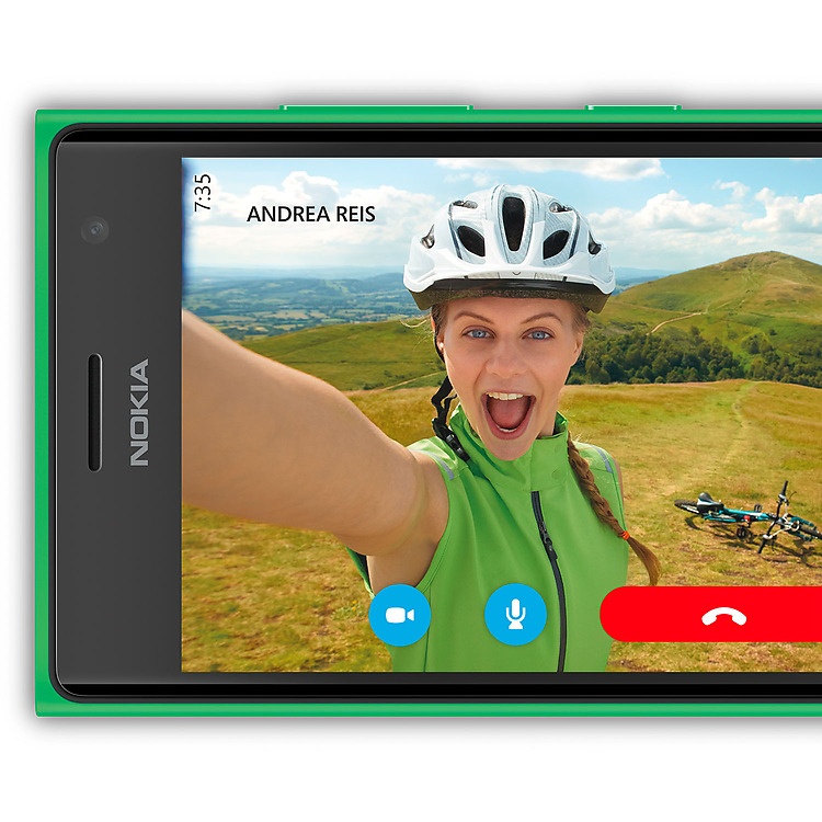 Khả năng quay phim Full HD trên Lumia 730 hỗ trợ người dùng ghi lại những khoảnh khắc đáng nhớ và truyền tải qua Skype.