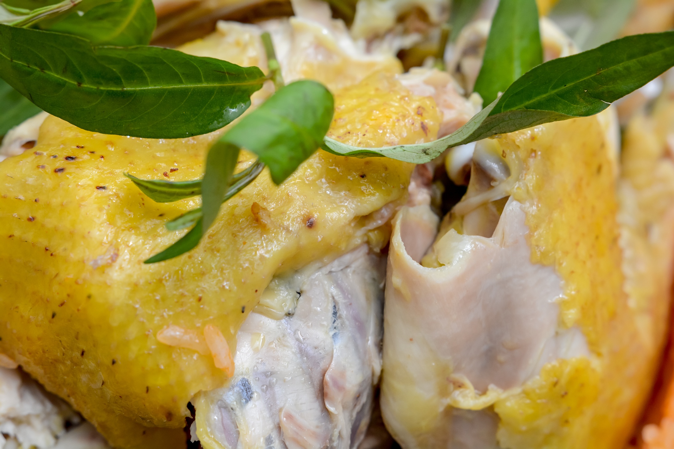 Ga bo xoi Flyfood - mon ngon doc dao giua Sai Gon hinh anh