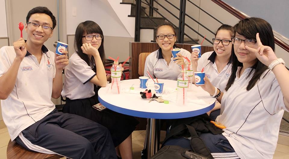 Chieu dai thay co tai quan kem ngay 20/11 hinh anh