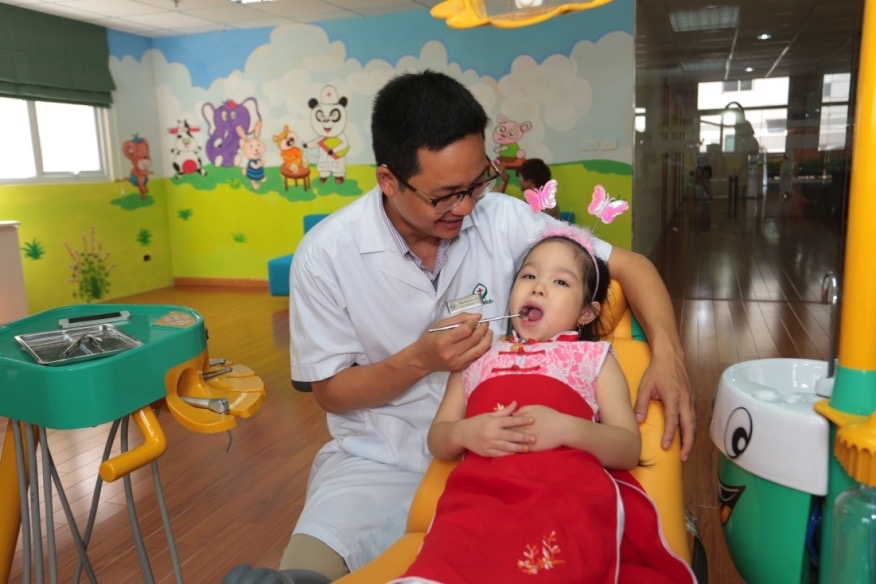 Uu dai khi mua iPhone chinh hang FPT hinh anh