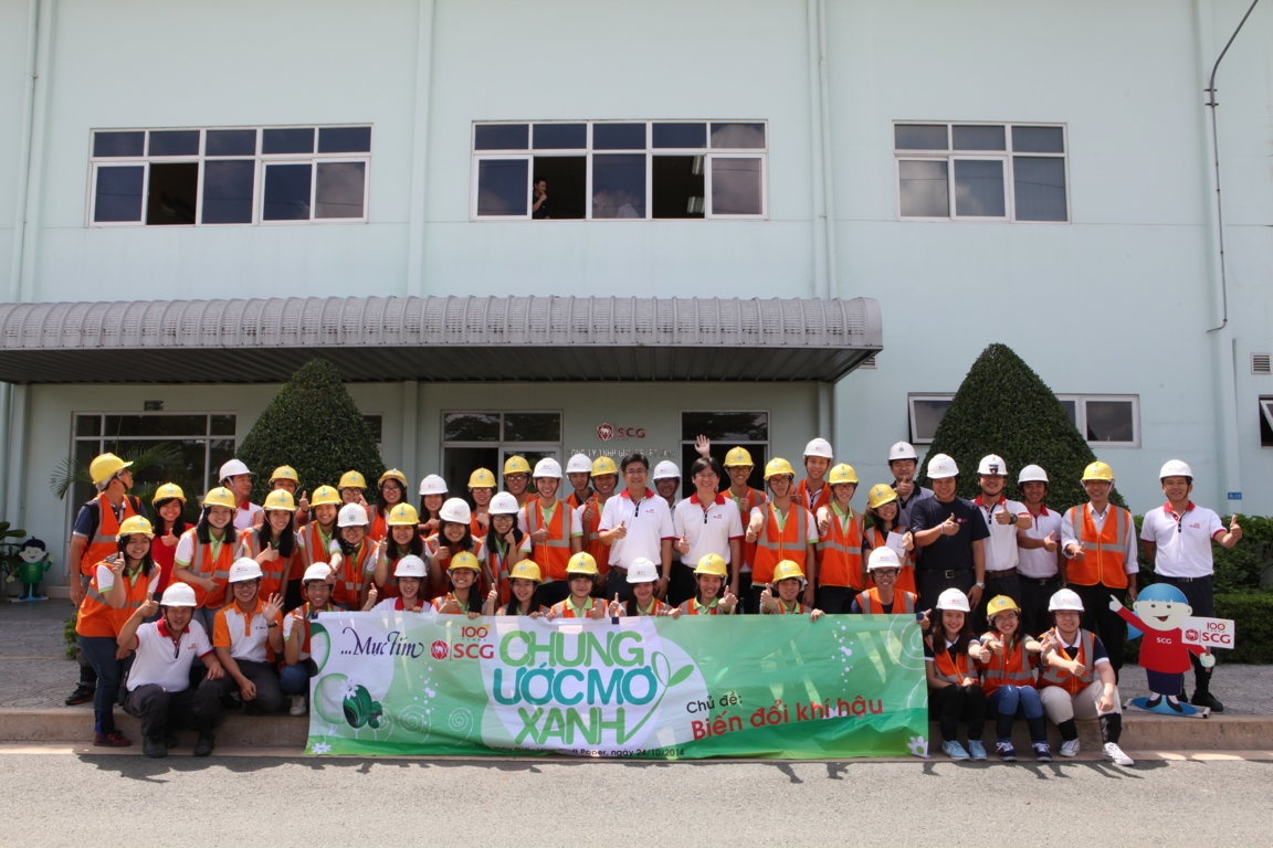 Sinh vien hoc doanh nghiep cach phat trien ben vung hinh anh