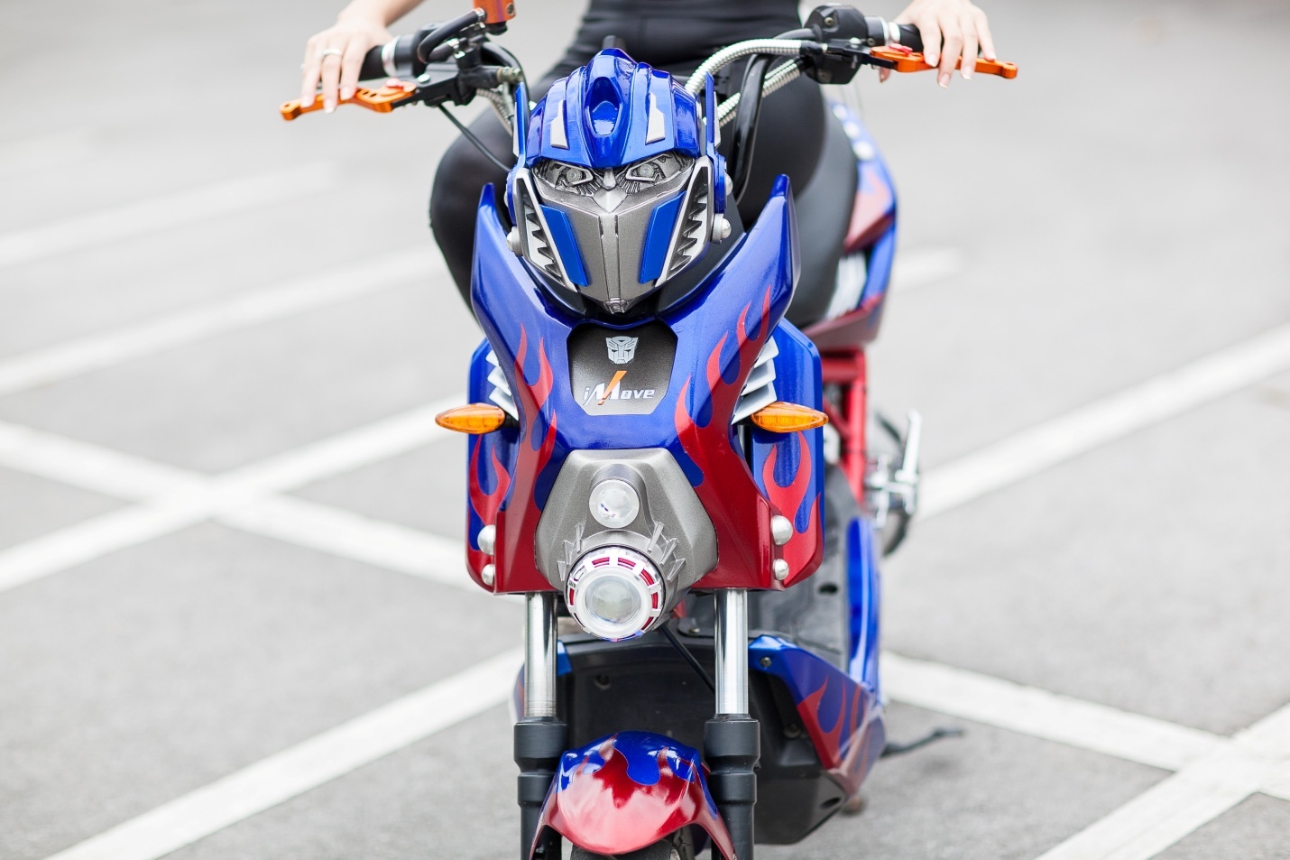 Do xe dien - thu choi doc cua gioi tre hinh anh