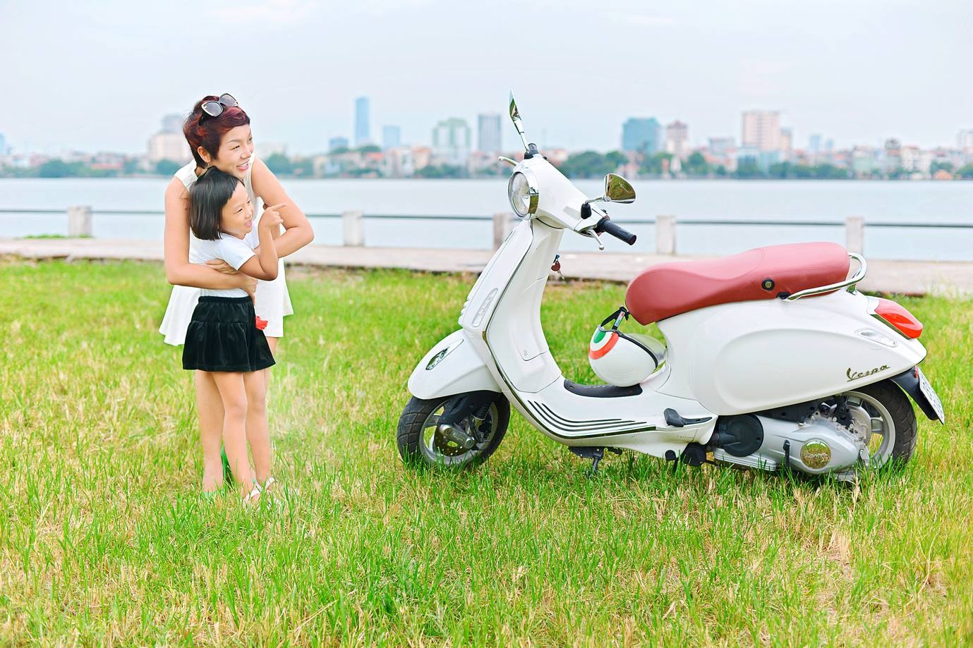 Nhung co gai 'noi loan' hinh anh