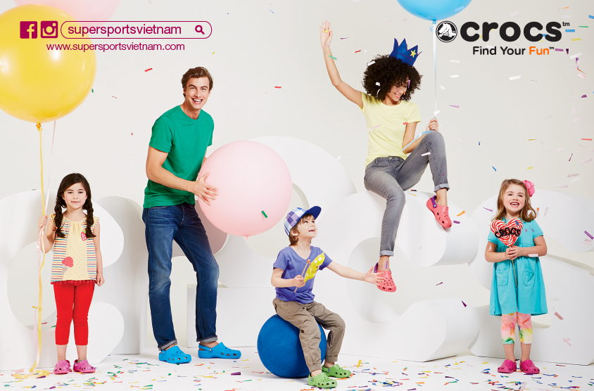 Crocs khuyen mai dac biet dip Black Friday hinh anh