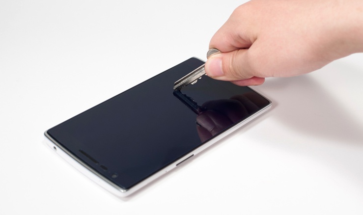 Smartphone Ultra Kiss chay hang sau 3 tuan ra mat hinh anh