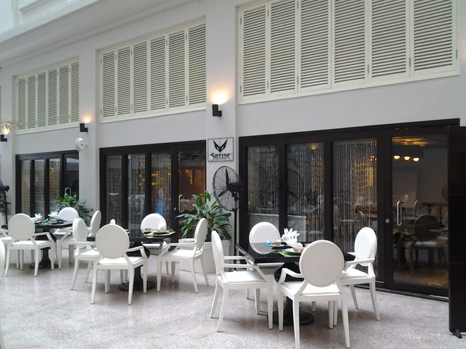 Khách sạn L’opera - 29 Tràng Tiền, Hoàn Kiếm, Hà Nội.