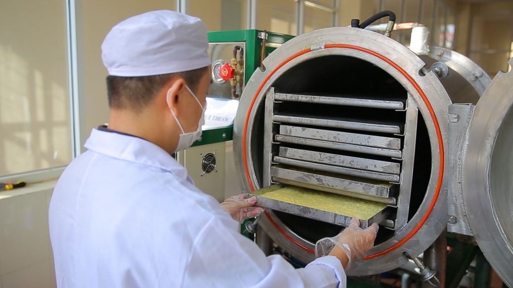 Công nghệ sấy đông khô giúp sữa ong chúa giữ nguyên dưỡng chất và tăng thời gian bảo quản.