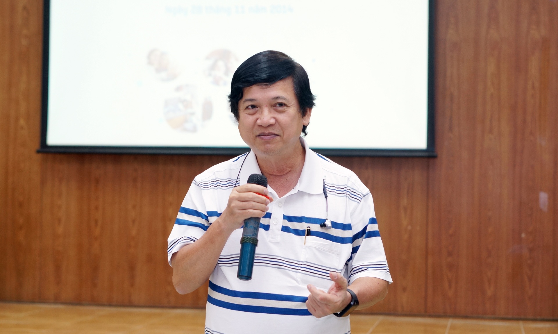 Ông Nguyễn Văn Đạo, Phó Tổng Giám đốc Công ty điện tử Samsung Vina nhấn mạnh đây không phải là một cuộc thi về công nghệ, không đòi hỏi kiến thức chuyên sâu mà cần đến sự sáng tạo. Ông Đạo cho biết một bài dự thi không nên nêu lên tính năng của sản phẩm Samsung, mà dùng những tính năng sẵn có trên sản phẩm đó để tạo ra những giá trị mới, những cách dùng hoàn toàn khác. Chẳng hạn như tính năng rung của điện thoại Samsung có thể dùng như một máy mát-xa, tủ lạnh có thể dùng để... nuôi chim cánh cụt. Nhiệm vụ của thí sinh là phải trình bày lại sự sáng tạo của mình thông qua video clip.