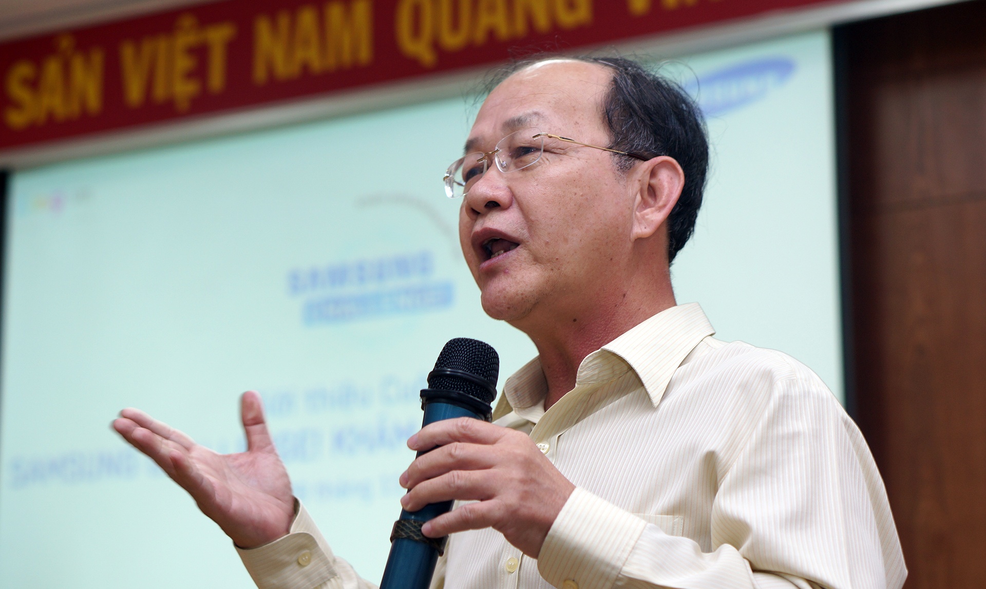 Nhà báo CNTT Phạm Hồng Phước, một trong những giám khảo của cuộc thi, cho rằng các thiết bị công nghệ ngày càng có nhiều tính năng, nhưng số lượng tính năng thiết thực không nhiều. Do đó, cuộc thi này cần đến những người trẻ có tư duy sáng tạo để tạo ra được những giá trị mới và có ích.