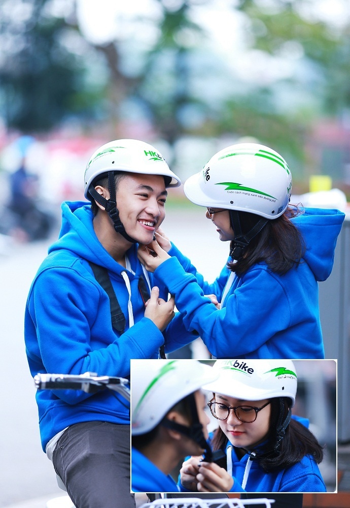 Thiện Thanh chăm sóc bạn trai rất chu đáo.