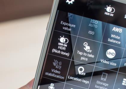 Chế độ chụp với HDR cho phép bức ảnh của người dùng có nhiều màu sắc và tương phản hơn.