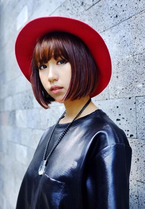 Đến với âm nhạc khá muộn nhưng Min đã nhận được sự ủng hộ lớn từ khán giả.