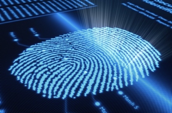 Máy hút khách nhờ tích hợp những công nghệ hiện đại nhất như Android 4.4.4Kitkat, công nghệ bảo mật mở khóa bằng vân tay, mở khóa nhận diện khuôn mặt, chụp ảnh tự động bằng cử chỉ, kêt nối tivi không dây hay thực hiện tác vụ bằng vẽ chữ cái.