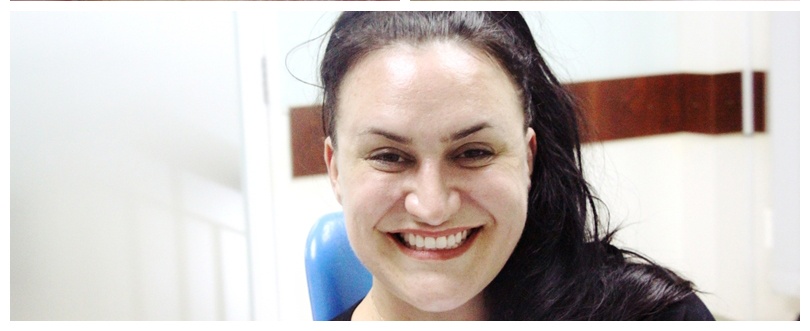 Bệnh nhân phục hình toàn bộ 2 hàm. 