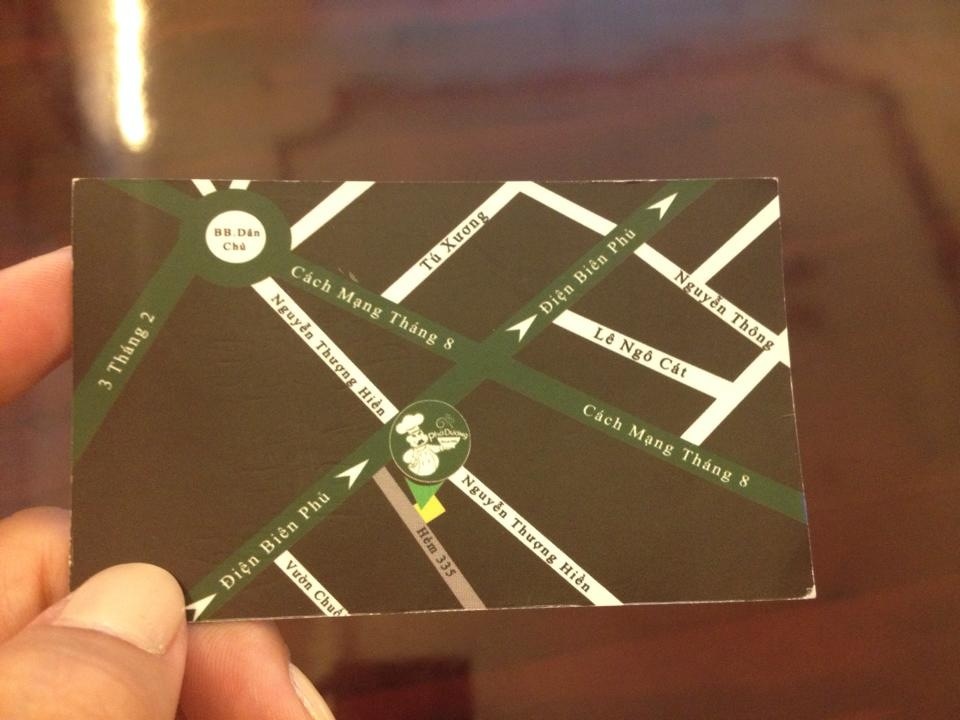 Nếu bạn cũng đang tìm một quán phở ngon, muốn thưởng thức tô phở nóng hổi thơm ngon trong cái mát lành của một quán ăn sạch sẽ, hãy “note” lại địa chỉ này và đến ăn thử nhé. Tin tôi đi, bạn sẽ quay lại quán phở này để ăn thêm nhiều lần nữa đấy. 