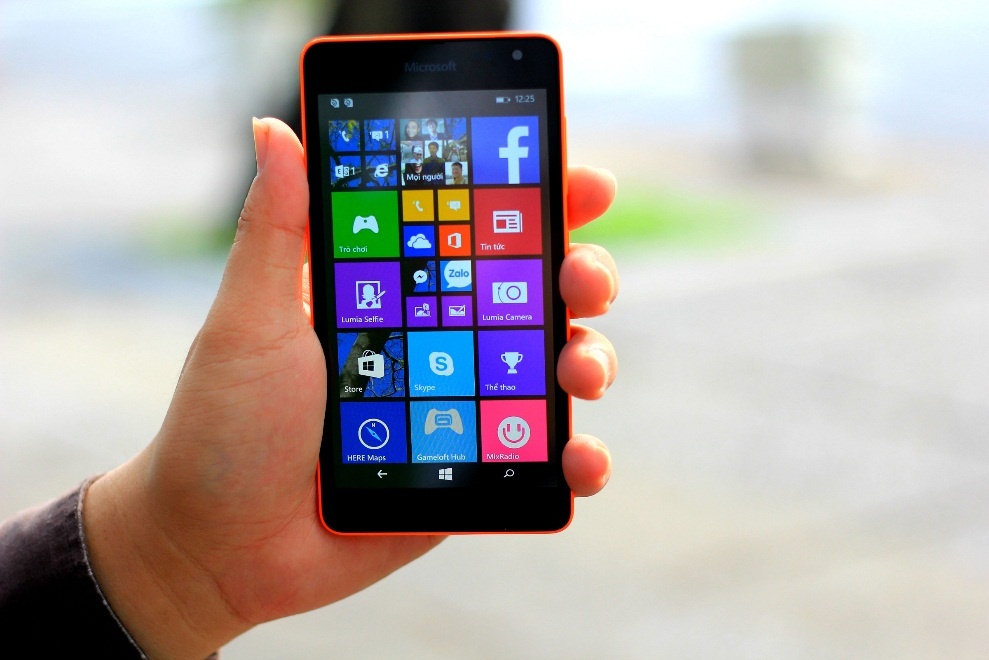 Lumia 535 – dien thoai selfie tot tam gia duoi 4 trieu hinh anh