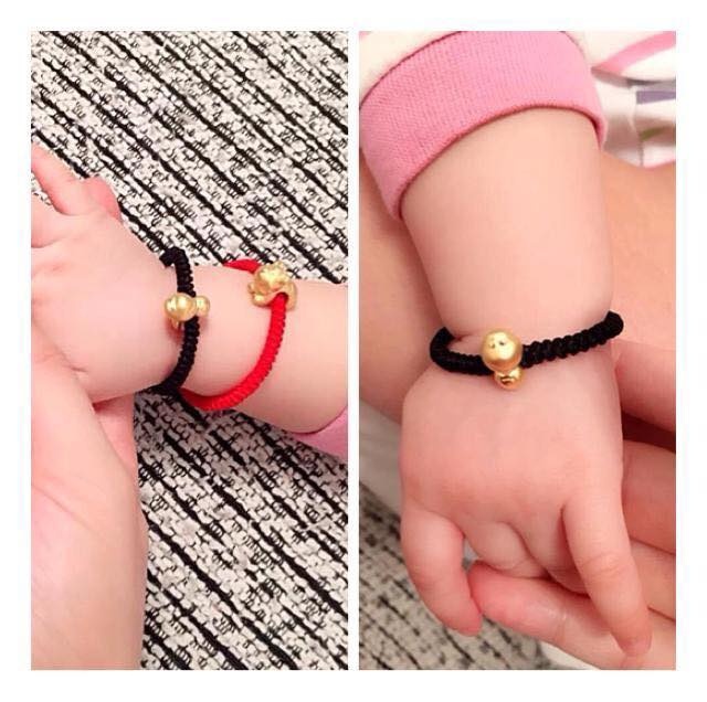 Vòng tay gắn hình con rắn dễ thương làm từ vàng 24k dành tặng cho các bé sinh năm Quý Tỵ