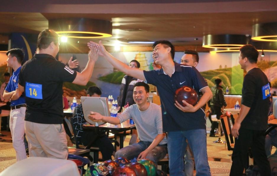 Vinpearlland Bowling Mua Dong: diem den cua tai nang, dam me hinh anh