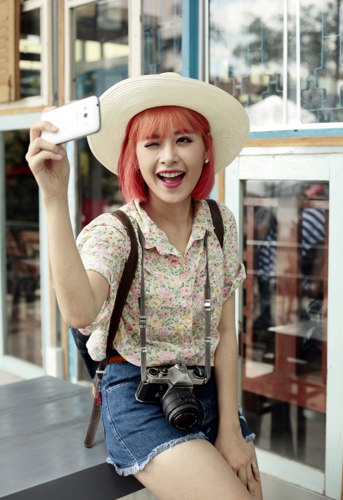 Từ đầu năm 2014 cho tới nay, Chi Pu luôn giữ được sức hút bởi hình ảnh luôn được chăm chút và làm mới.