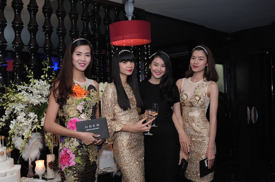 Gatsby Party dem thoi trang thap nien 1920 tro lai hinh anh