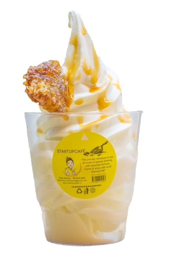 Khi nhắc đến Hàn Quốc, chúng ta thường liên tưởng đến đất nước có nền văn hóa ẩm thực đặc sắc và có tính thẩm mỹ cao. Ngoài những món ăn quen thuộc như kim chi, mì đen…sẽ thật thiếu sót nếu không nhắc đến kem tổ ong từng gây sốt tại đất nước kim chi.