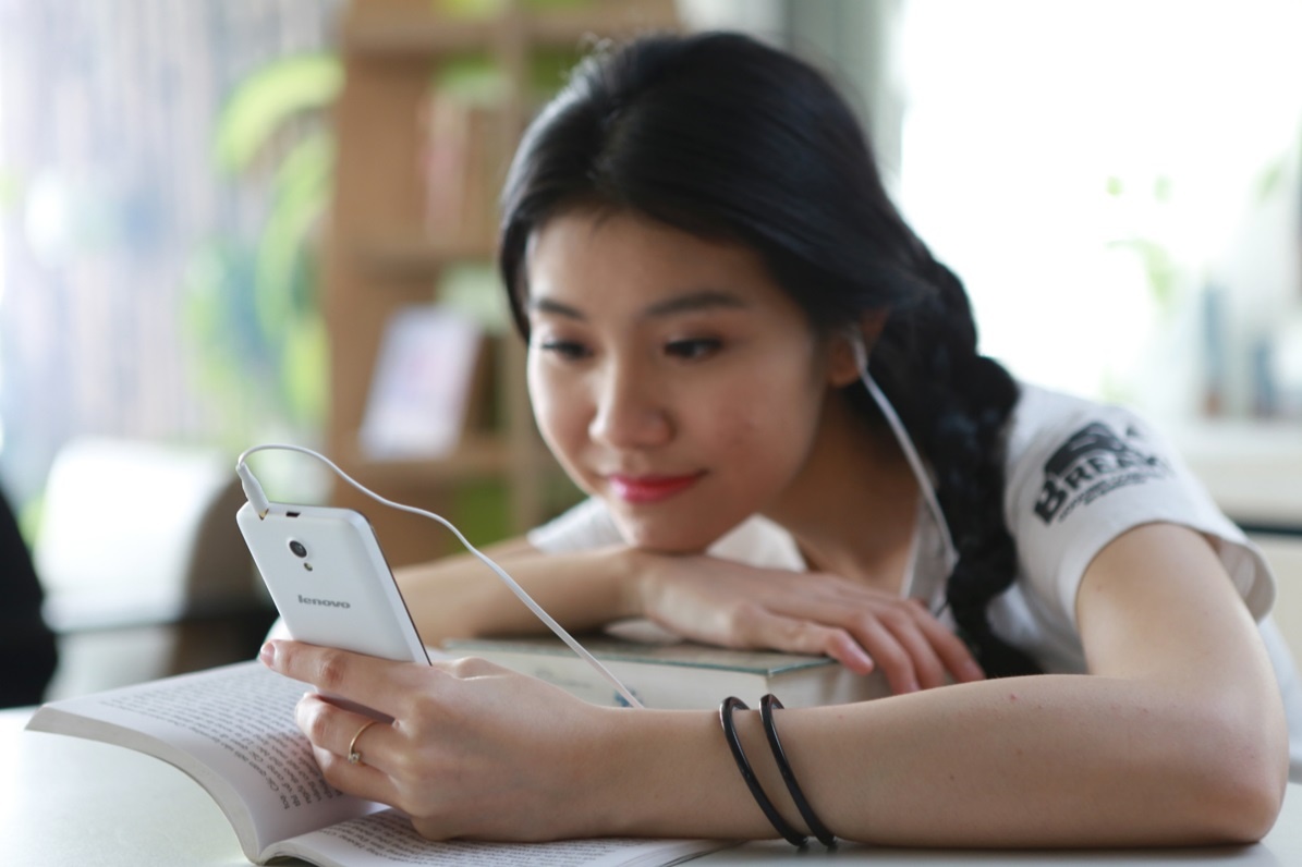 Lenovo A319 - smartphone cho tin do am nhac hinh anh