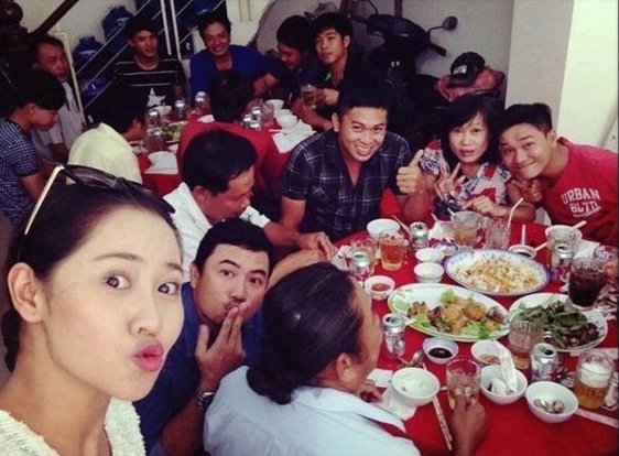 Loat anh chua tiet lo cua sao o 'Thu thach Wefie' hinh anh