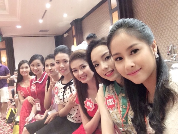 Sao Viet hoi tu trong hoat dong vi cong dong hinh anh