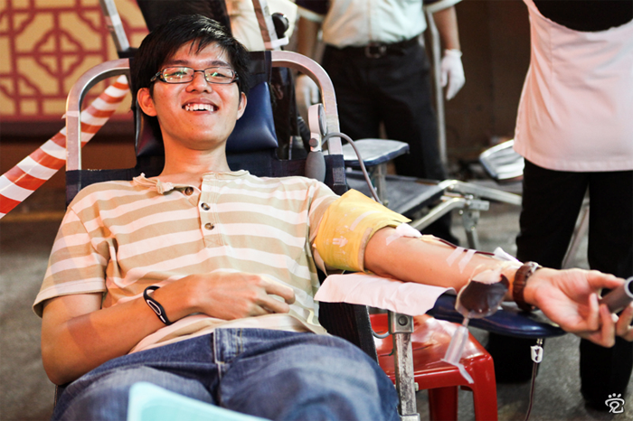 Young Marketers tim loi giai hien mau tinh nguyen hinh anh