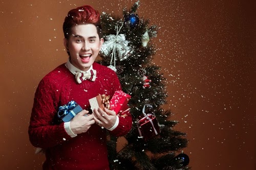 Thay giao day trang diem Khai Thien dien trai don Giang sinh hinh anh