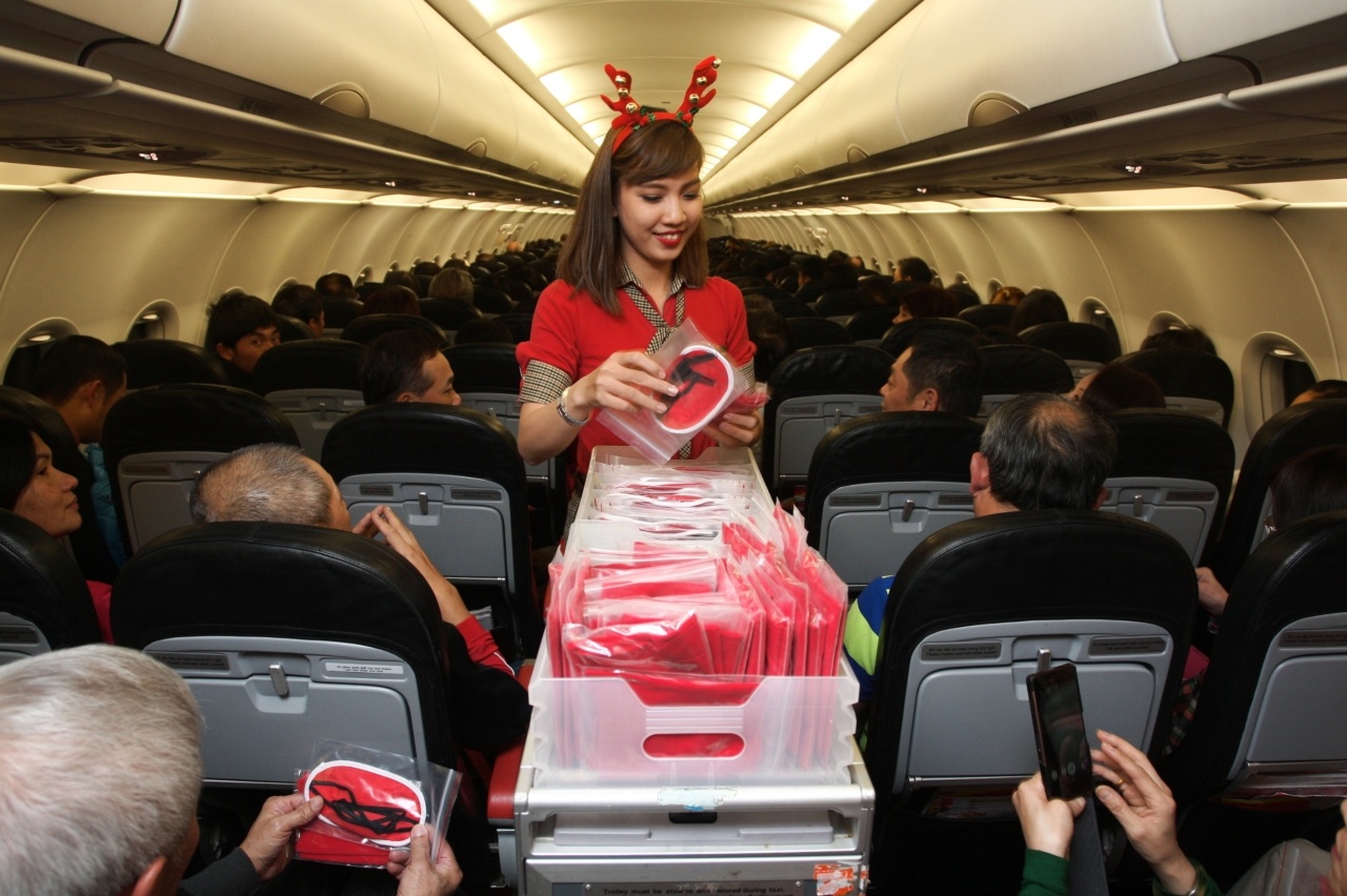 Giang sinh ron rang tren cac chuyen bay cua Vietjet Air hinh anh