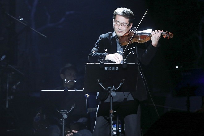 Xuân Huy trong chương trình Áo mùa đông (Hình ảnh: Hải Bá).