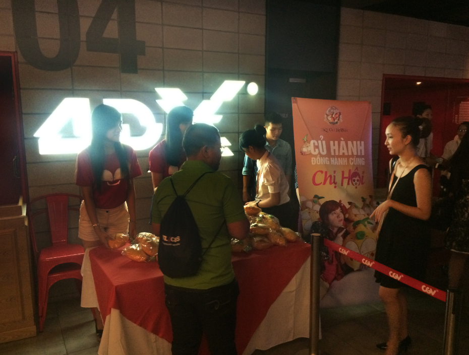 Để Mai Tính 2 hút người xem với không chỉ dàn sao đình đám mà còn vì vẻ tinh nghịch và lém lỉnh của “diễn viên” mới nổi - Củ Hành bông. Hứa hẹn những cảnh xuất hiện vô cùng ấn tượng trong phim, Củ Hành bông đáng yêu có sức hút không hề kém cạnh bên chị Hội.