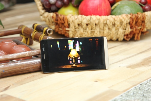 Nhung yeu to mot smartphone chuyen selfie phai co hinh anh