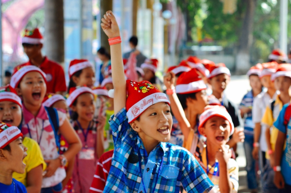 Dam Sen ron rang don Giang sinh hinh anh