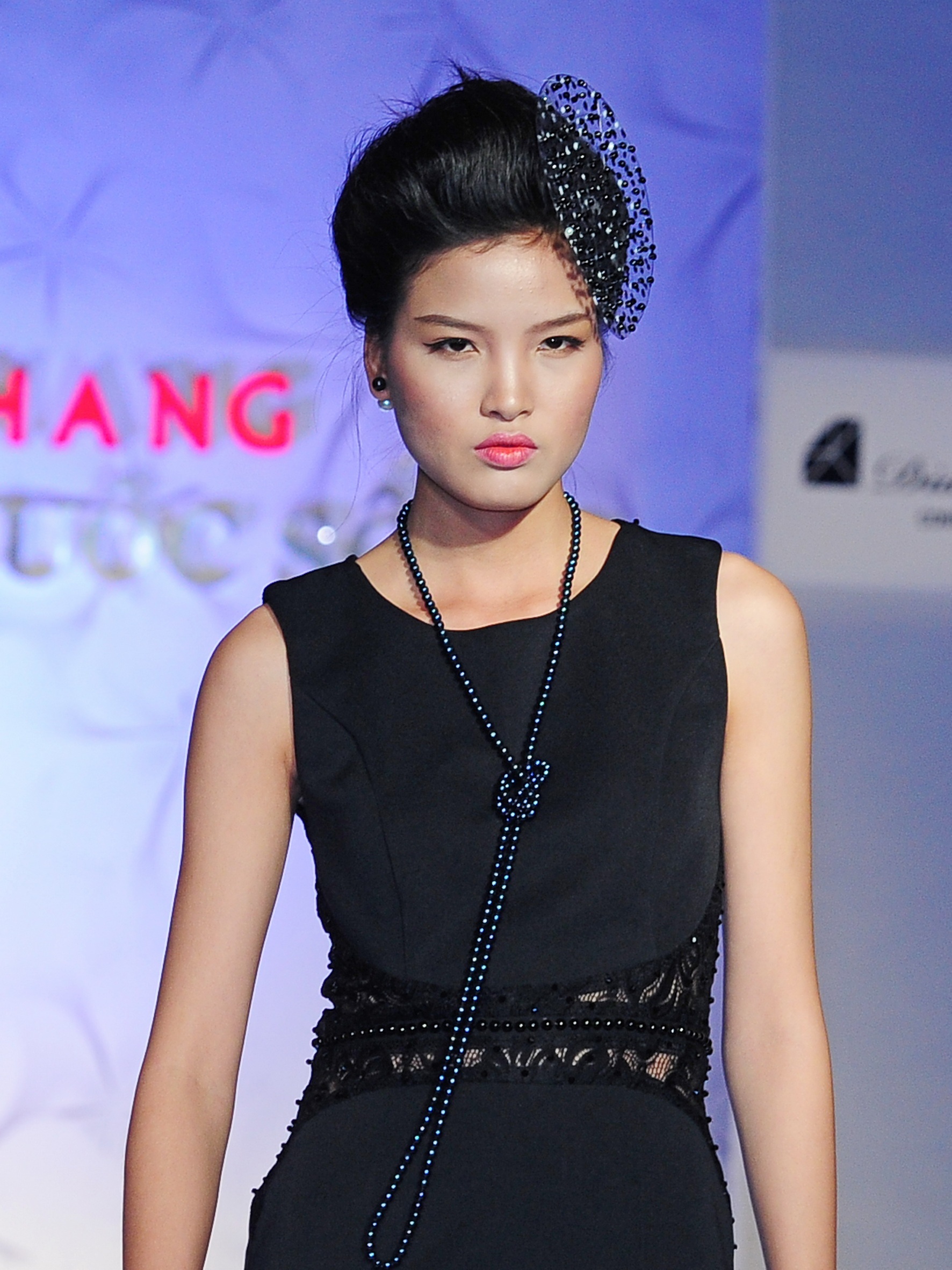 Người mẫu Chà Mi.