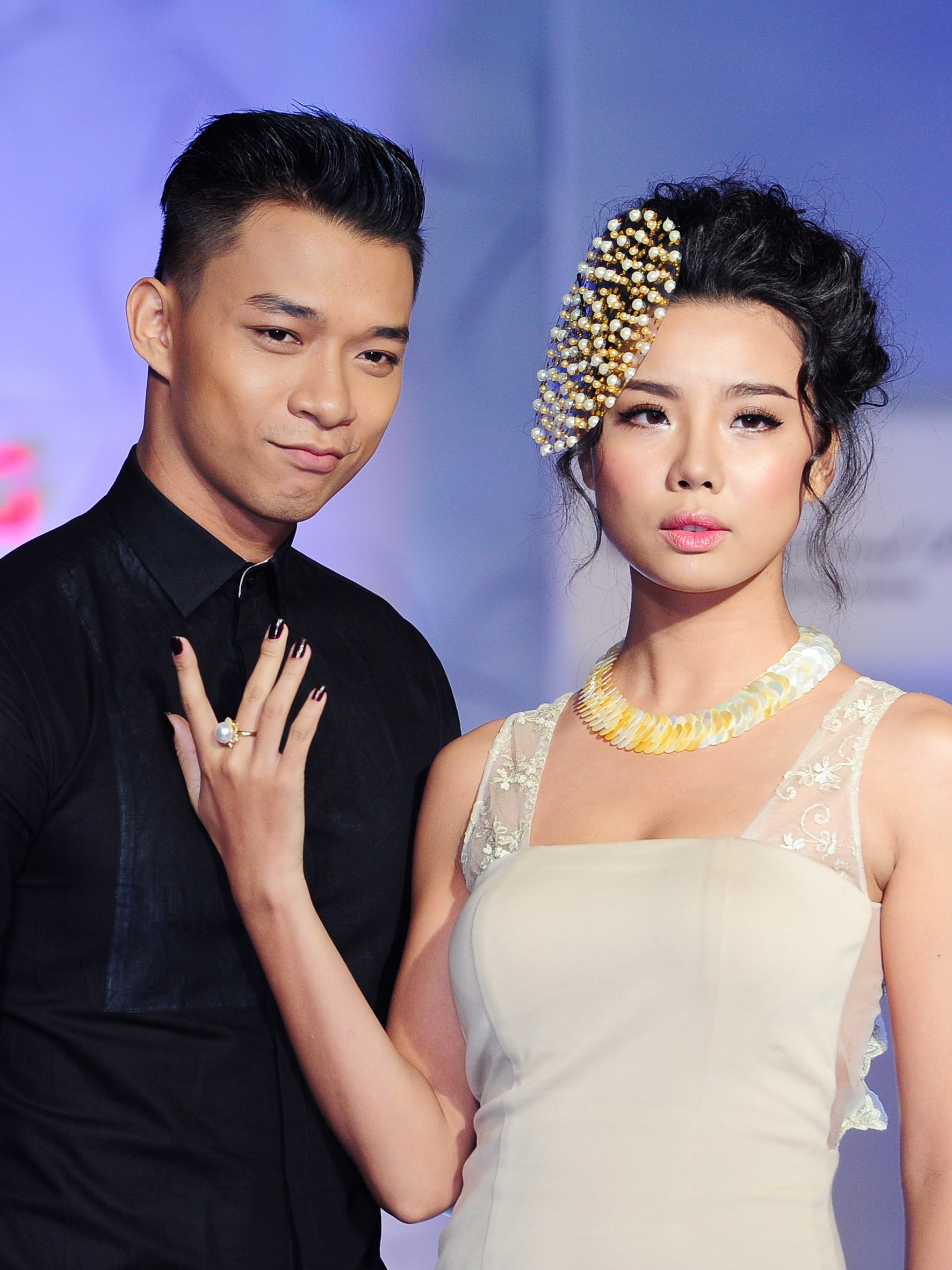 Các cô dâu sẽ rực rỡ hơn với trang sức ngọc trai.