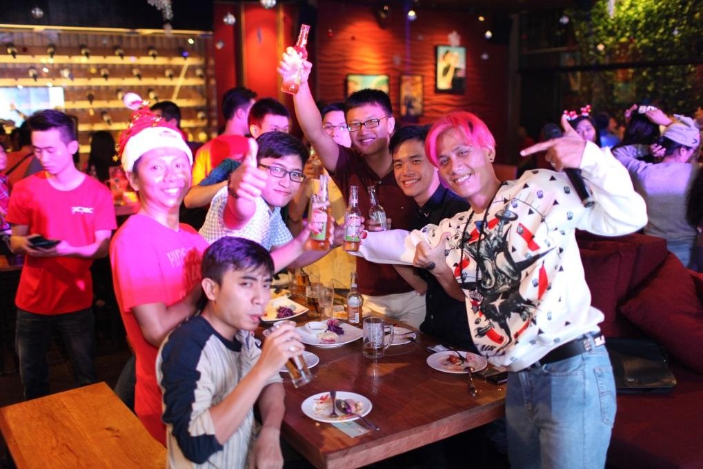 Gioi tre Sai thanh chay het minh cung Wild Christmas Party hinh anh