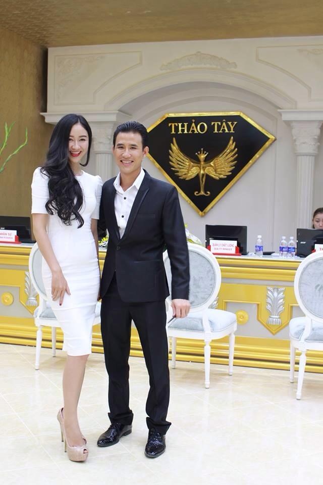 Thảo Tây luôn được lựa chọn của những người yêu thích làm đẹp, đặc biệt là những người nổi tiếng.