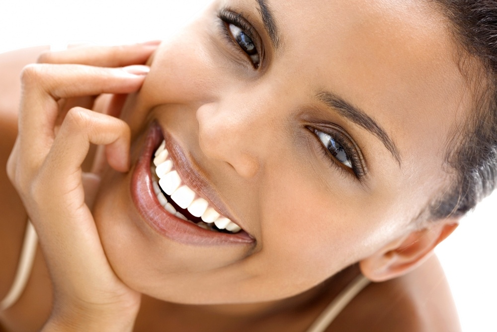 Một hàm răng đẹp khi các răng “xếp hàng” một cách trật tự.