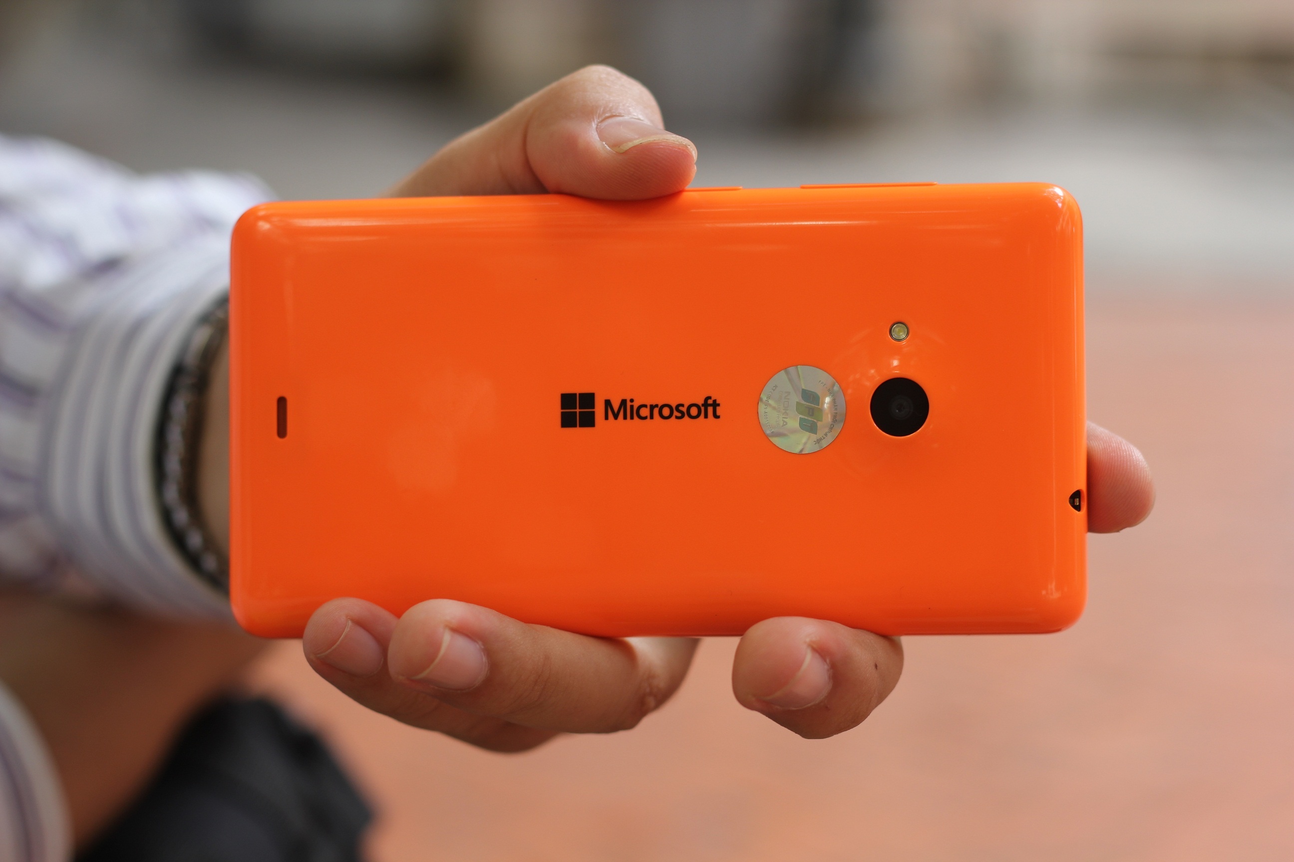 Lumia 535 tiếp tục mang đến nhiều màu sắc thời trang cho người dùng lựa chọn.