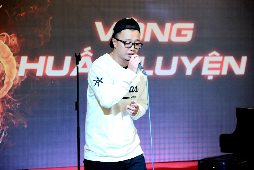 Trưởng nhóm nhảy đình đám Sacred Hà Lê là một thí sinh tiềm năng của Dám chinh phục ước mơ mùa hai.