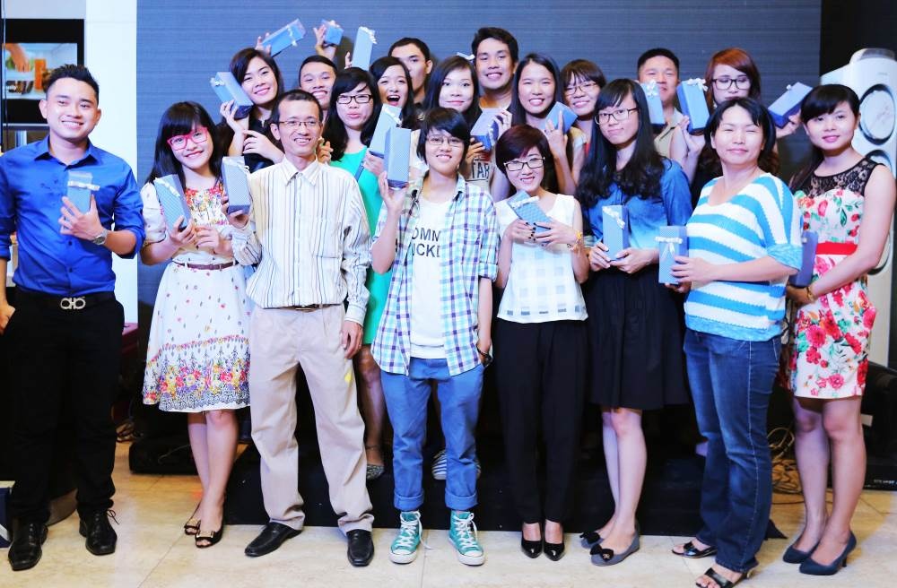 Buổi tiệc còn có sự tham gia của 30 bạn trẻ đã đồng hành xuyên suốt nhiều hoạt động của dự án This is living.